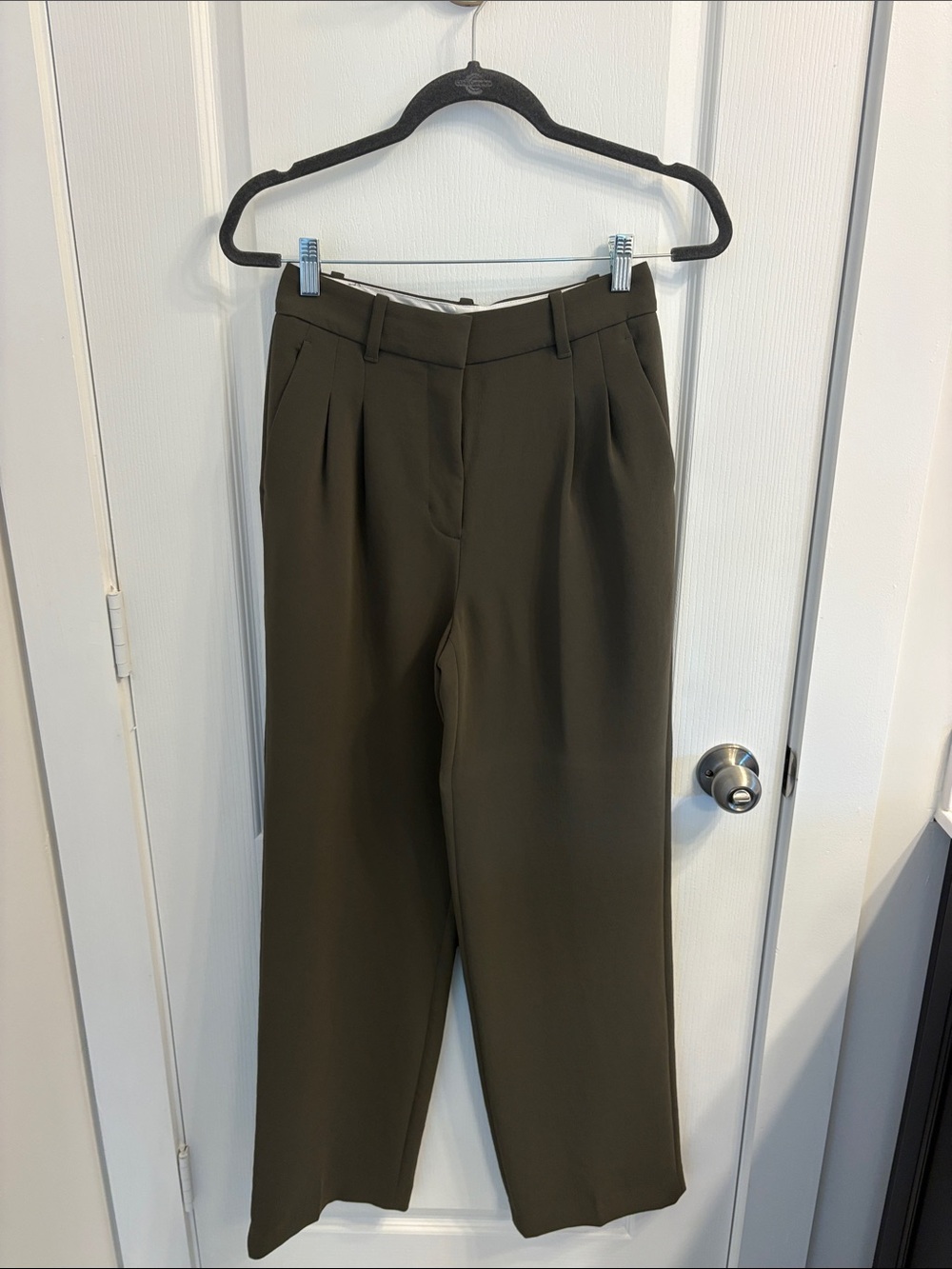 Aritzia The Effortless Pant Olive Green Pleated Straight Pants
